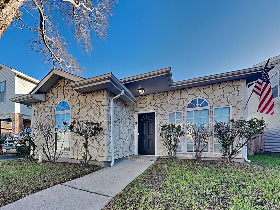 15608 Martineau St in Houston, TX - Building Photo