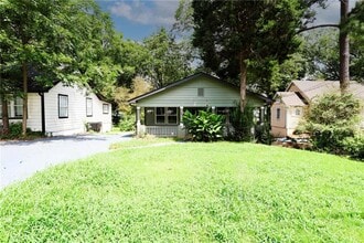 1333 Lyle Ave in East Point, GA - Building Photo - Building Photo