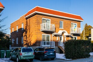 675 16E Av in Montréal, QC - Building Photo