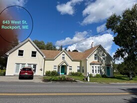 643 West St in Rockport, ME - Building Photo