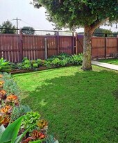 4703 Gundry Ave, Unit RearUnit in Long Beach, CA - Building Photo