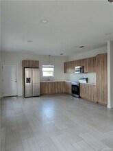 16 Israel N Ln in Alton, TX - Building Photo - Building Photo