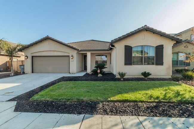 property at 814 S Bliss Ave