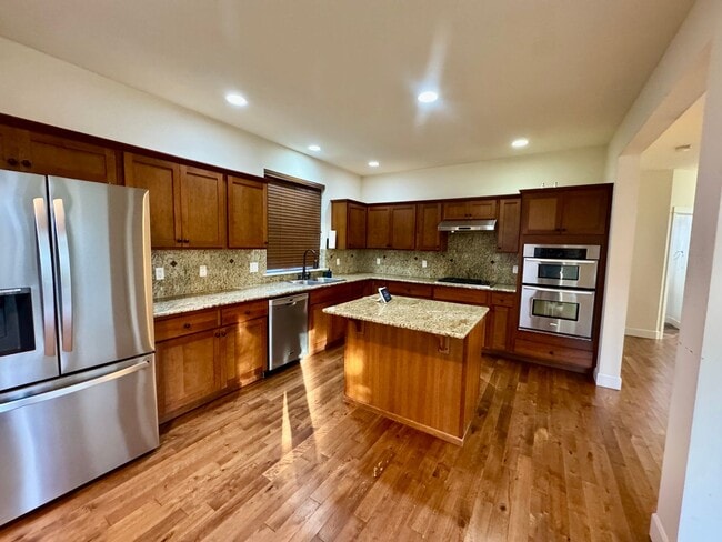 Woodinville Home! in Woodinville, WA - Building Photo - Building Photo