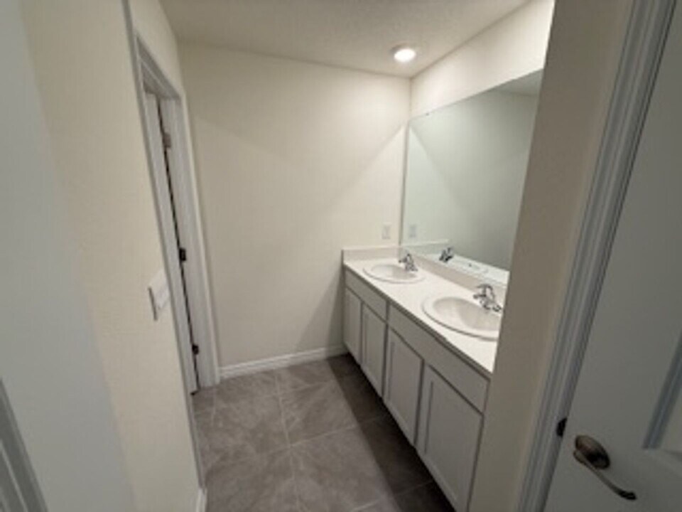 7188 SE 113th Ln in Belleview, FL - Building Photo