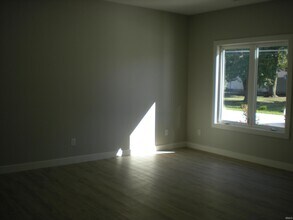 5960 N Clinton St in Fort Wayne, IN - Building Photo - Building Photo