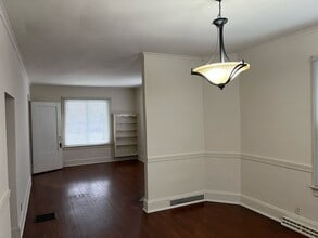 28 Sinclair St in Janesville, WI - Building Photo - Building Photo