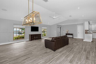 7175 NW 5th Ave in Boca Raton, FL - Building Photo - Building Photo