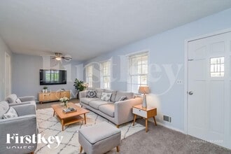 195 King David Dr SW in Lilburn, GA - Building Photo - Building Photo