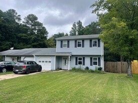 1116 Woodcock Ln in Virginia Beach, VA - Building Photo