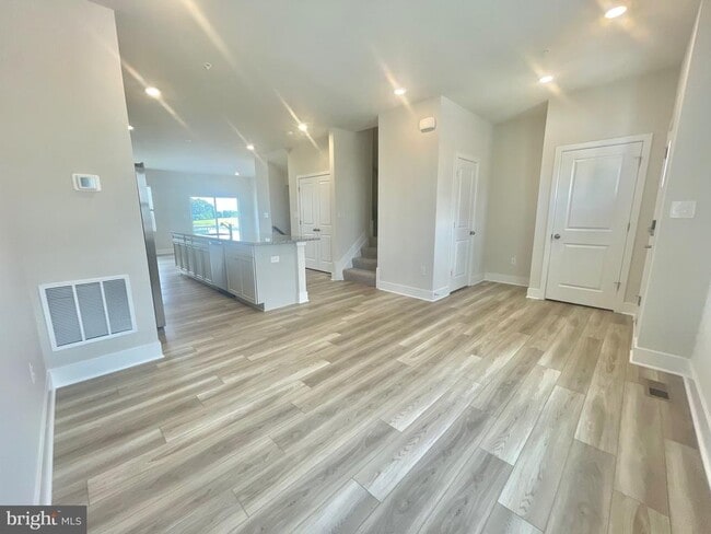 2264 Marcy Dr