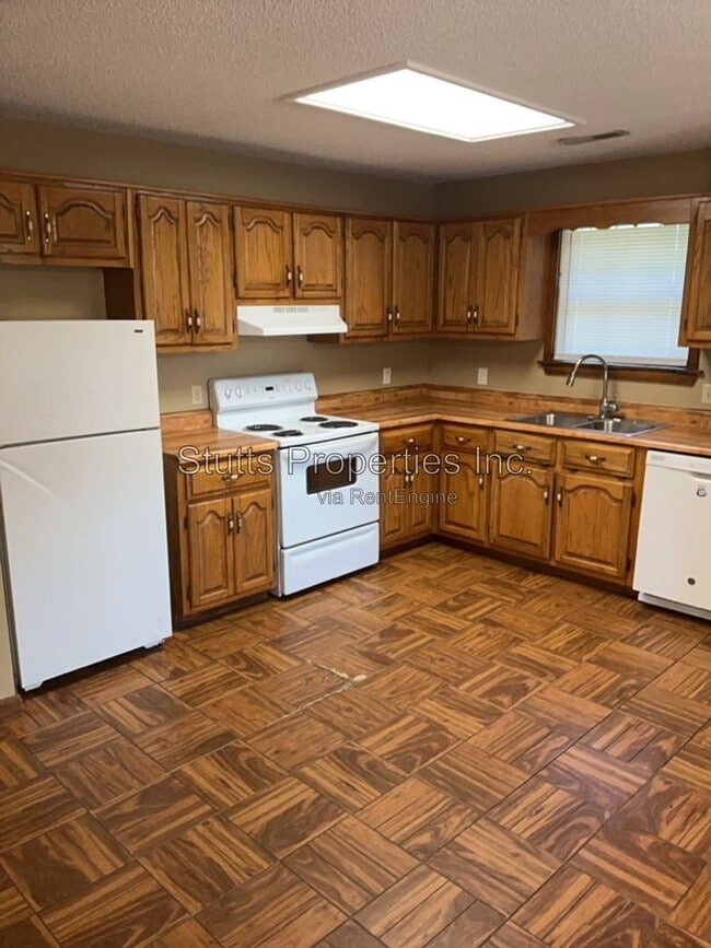 property at 4305 Old Memphis Pike