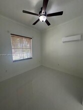 8819 NW 169th Terrace-Unit -Efficiency in Miami Lakes, FL - Building Photo - Building Photo