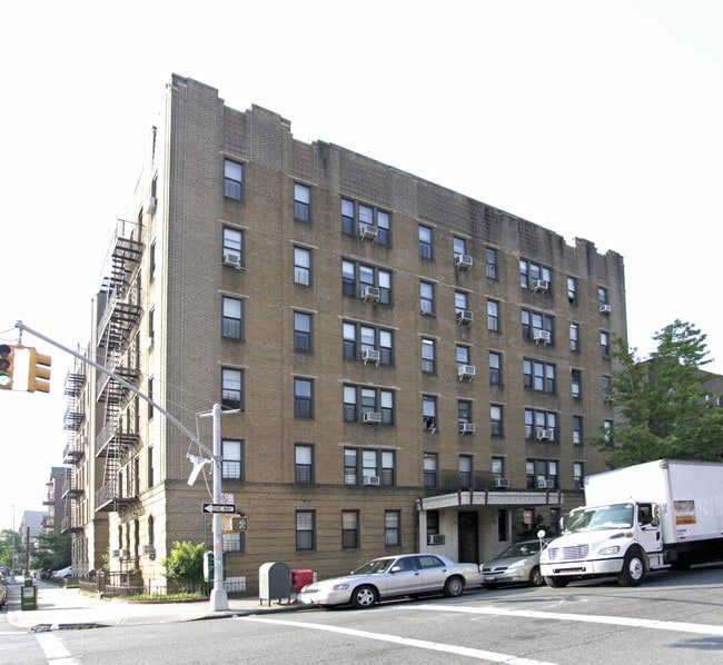 5201 14th Ave in Brooklyn, NY - Building Photo - Building Photo