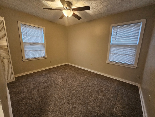 1314 7th Ave in Holdrege, NE - Building Photo - Building Photo