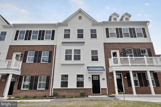 property at 47 Tarmin Aly