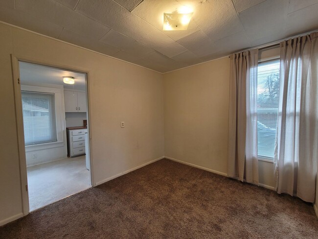 6545 Thurston Rd in Springfield, OR - Building Photo - Building Photo