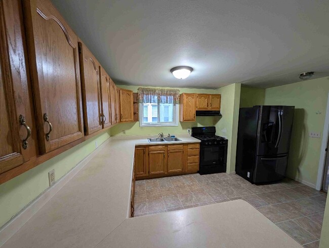 92 Harrison Pl in Fond du Lac, WI - Building Photo - Building Photo