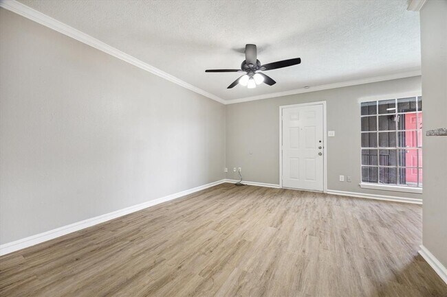 201 Emerson St in Houston, TX - Building Photo - Building Photo