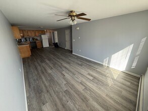 570 Montgomery St in Manchester, NH - Building Photo - Building Photo