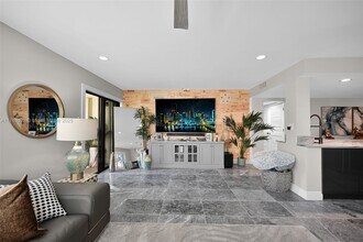 372 Golfview Rd in North Palm Beach, FL - Building Photo - Building Photo