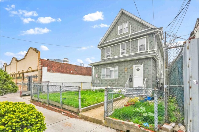 property at 9150 121st St