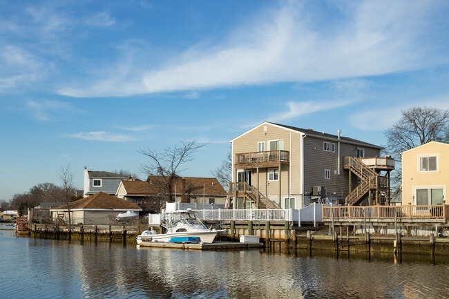 Casas Alquiler en Bellmore, NY