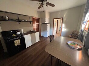 151 1/2 Bradley St, Unit 1st Floor in New Haven, CT - Building Photo - Building Photo