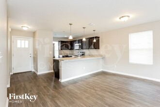 1205 Sarahs Landing Dr in Jacksonville, FL - Building Photo - Building Photo