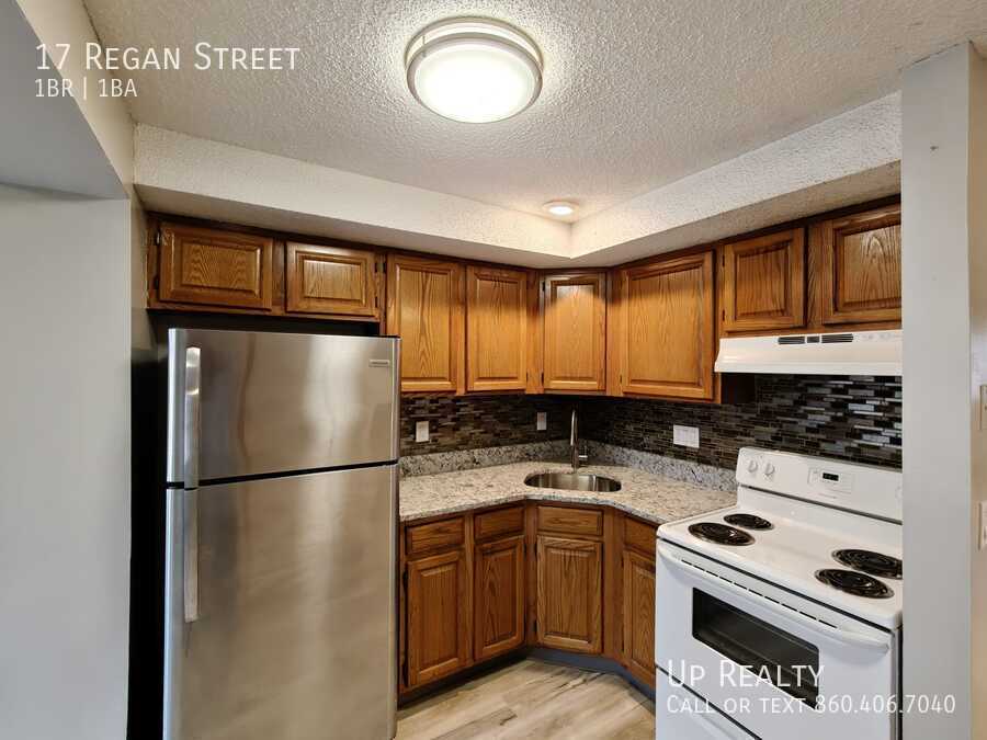 Vernon Pines Apartments in Vernon, CT - Building Photo