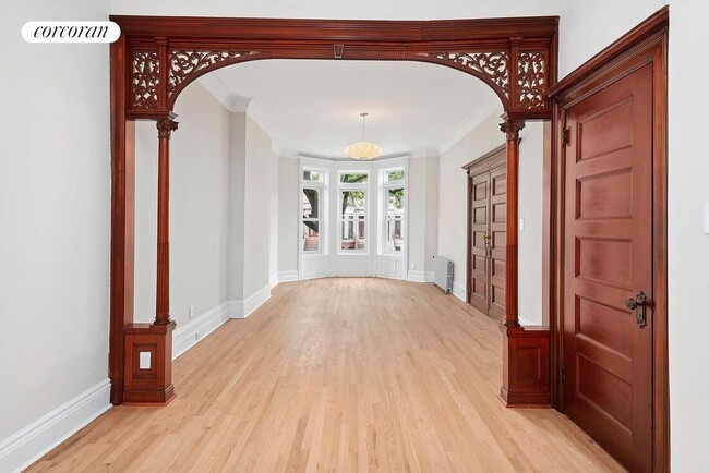 215 Brooklyn Ave in Brooklyn, NY - Building Photo - Building Photo