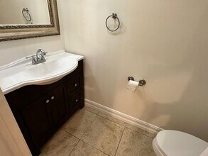 10808 Kling St in Los Angeles, CA - Building Photo - Building Photo