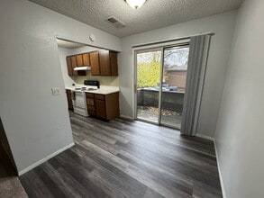 1610 S Spring St in Springfield, IL - Foto de edificio - Building Photo