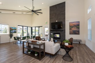 Canvas at Castle Rock in Castle Rock, CO - Foto de edificio - Interior Photo