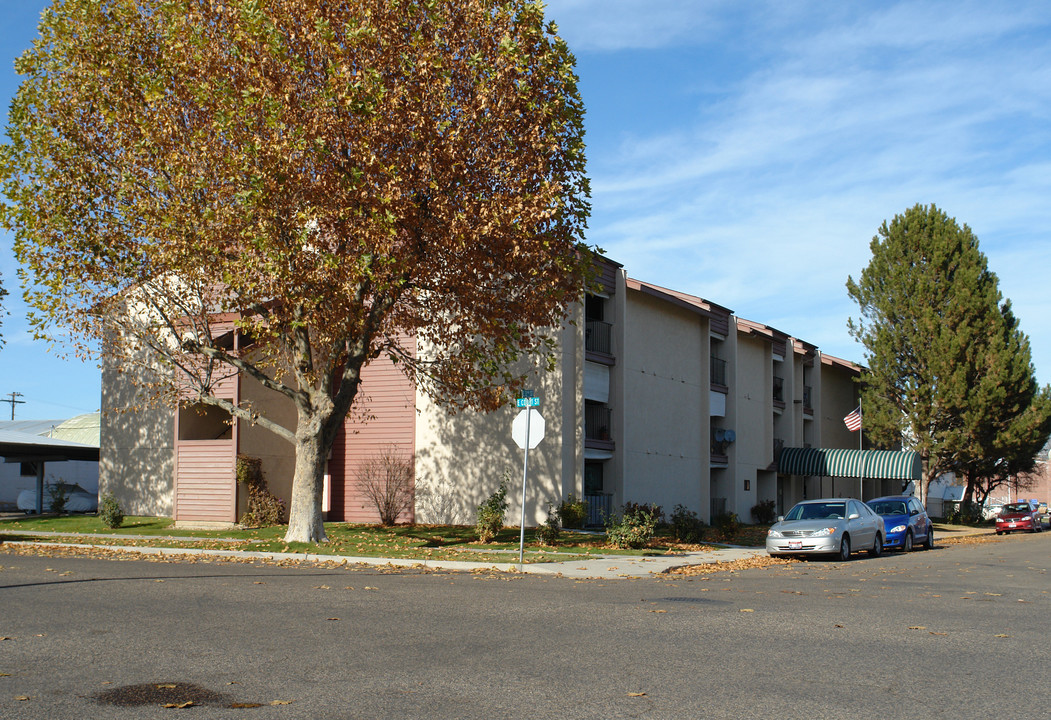 Park View Center in Weiser, ID - Building Photo