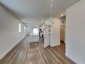 510 Silverbell Fls Pl in Henderson, NV - Building Photo - Building Photo