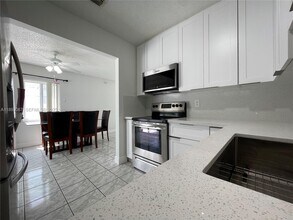 15550 SW 308th St in Homestead, FL - Building Photo - Building Photo