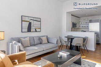 635 W 42nd St in New York, NY - Building Photo - Building Photo