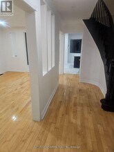 32 Magani Dr in Bradford West Gwillimbury, ON - Building Photo - Building Photo