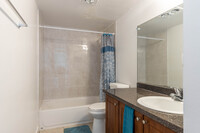 Lauder Ridge Apartments in North Lauderdale, FL - Foto de edificio - Interior Photo