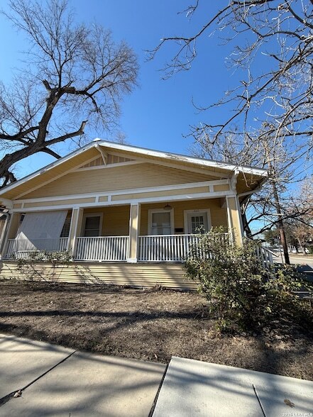 property at 323 E Euclid Ave