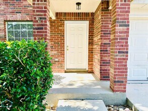 8914 Roaring Spring in Universal City, TX - Building Photo - Building Photo