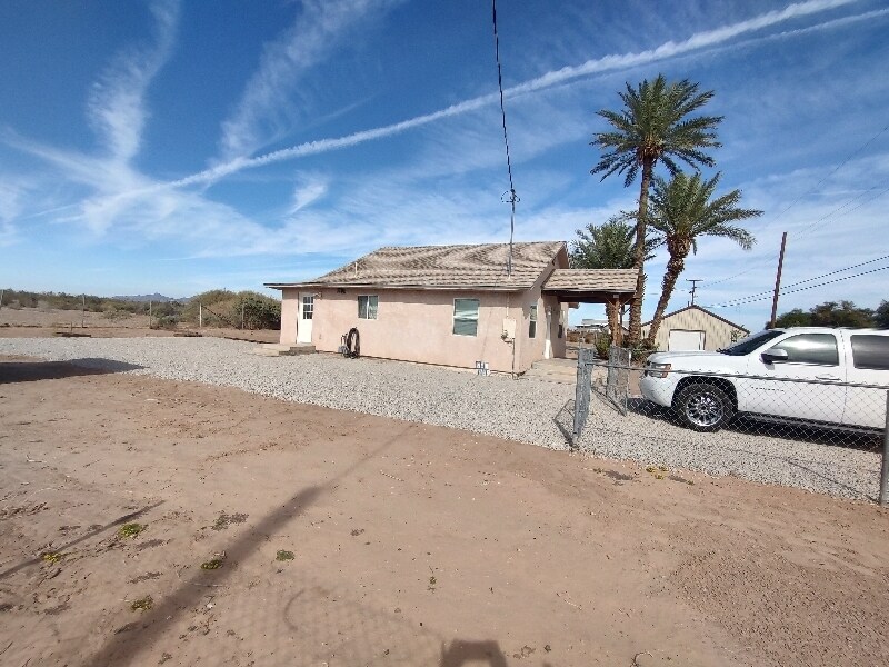 20041 S Neighbours Blvd in Blythe, CA - Building Photo