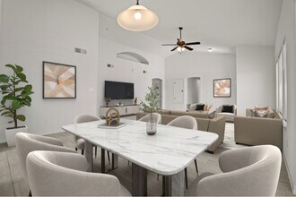 521 Paseo Modesto Dr in Horizon City, TX - Foto de edificio - Building Photo