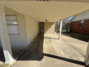 4166 Hobson Rd in Memphis, TN - Foto de edificio - Building Photo