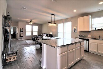 5413 Vanner Path in Georgetown, TX - Building Photo - Building Photo