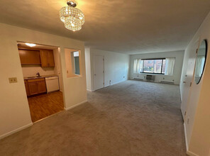 1325 Worcester Rd, Unit A7 in Framingham, MA - Building Photo - Building Photo