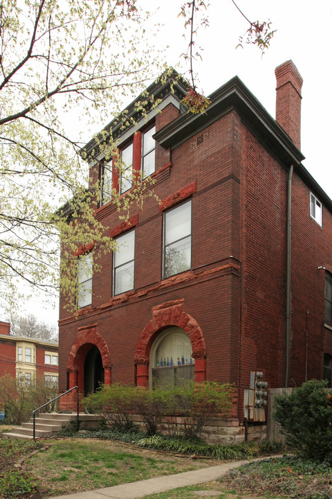 1503 S 4th St in Louisville, KY - Building Photo