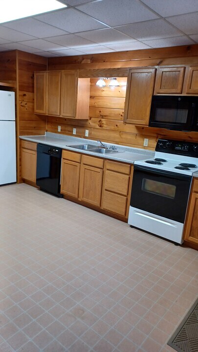 29 Stagecoach Rd, Unit 29A in Unity, ME - Building Photo