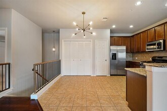 3101 Davis Ln in Austin, TX - Building Photo - Building Photo